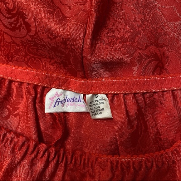 Frederick’s Of Hollywood Vintage Red Silky Rose Cami & Tap Shorts *NWT *Size M&S - Picture 7 of 8